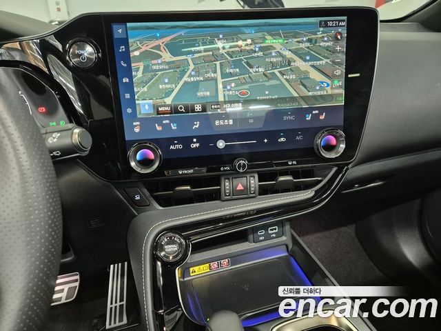 Lexus NX 2025 — photo 8
