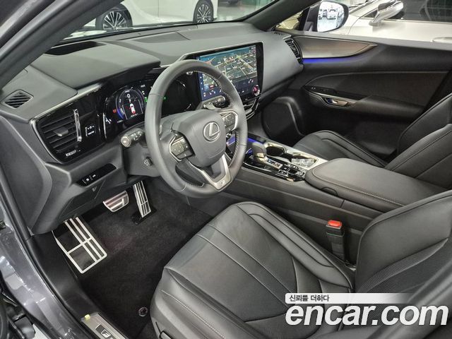 Lexus NX 2025 — photo 15