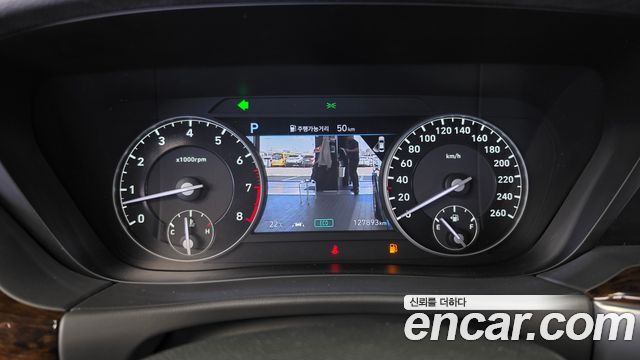 Genesis G90 2019 — photo 8