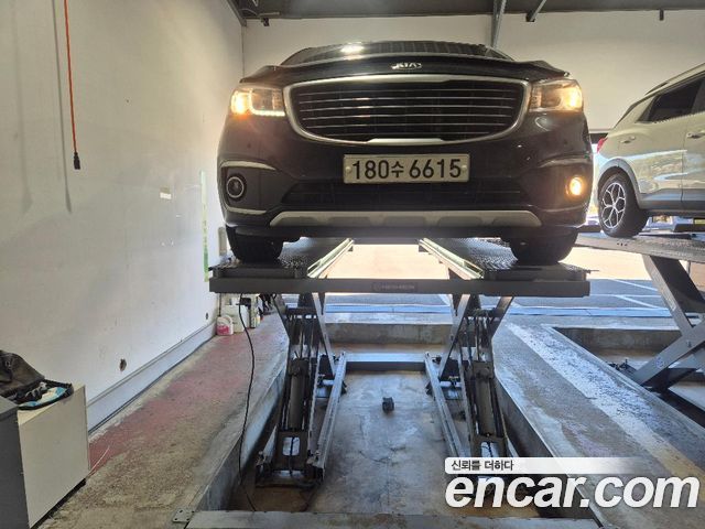 Kia Canival 2017 — photo 1