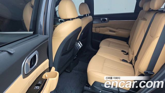 Kia Sorento 2023 — photo 11