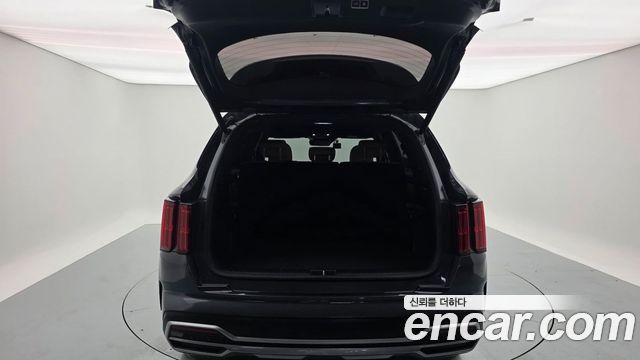 Kia Sorento 2023 — photo 17