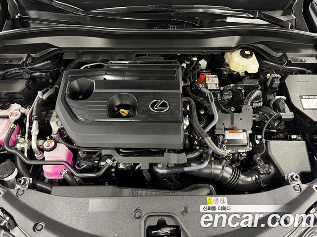 Lexus UX 2027 — photo 16