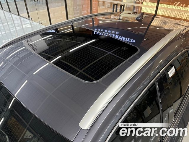 Lexus UX 2027 — photo 18