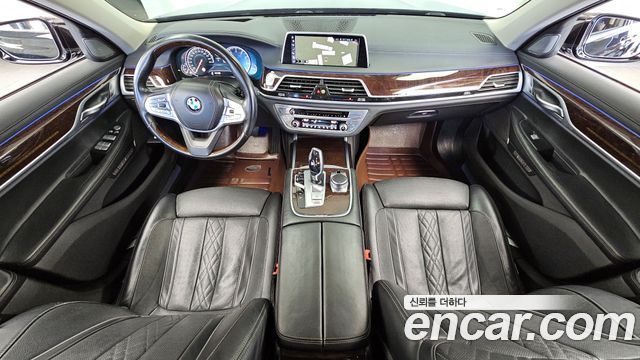 BMW 7-Series 2016 — photo 7