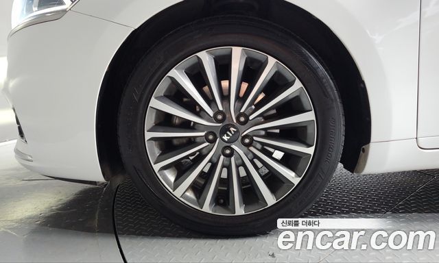 Kia K7 2017 — photo 5