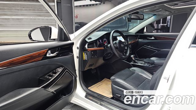Kia K7 2017 — photo 13