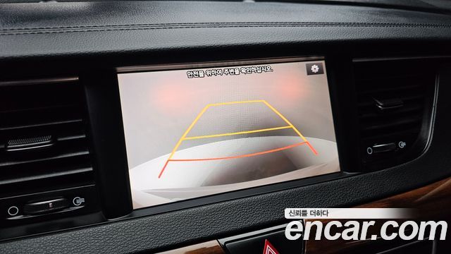 Kia K7 2017 — photo 21