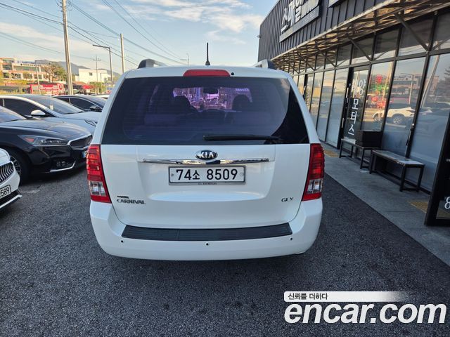 Kia Canival 2013 — photo 5