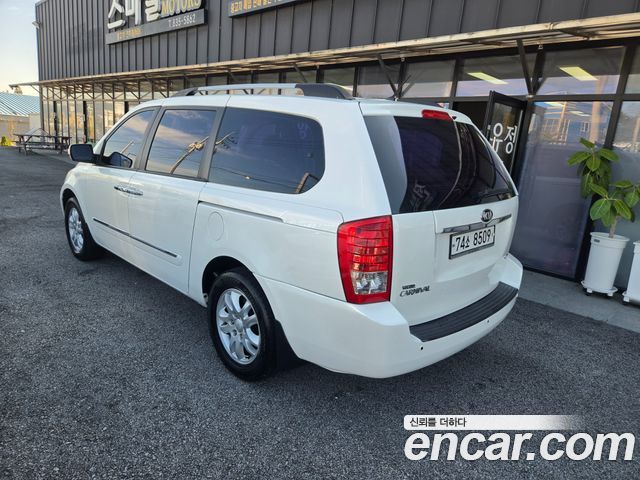 Kia Canival 2013 — photo 6