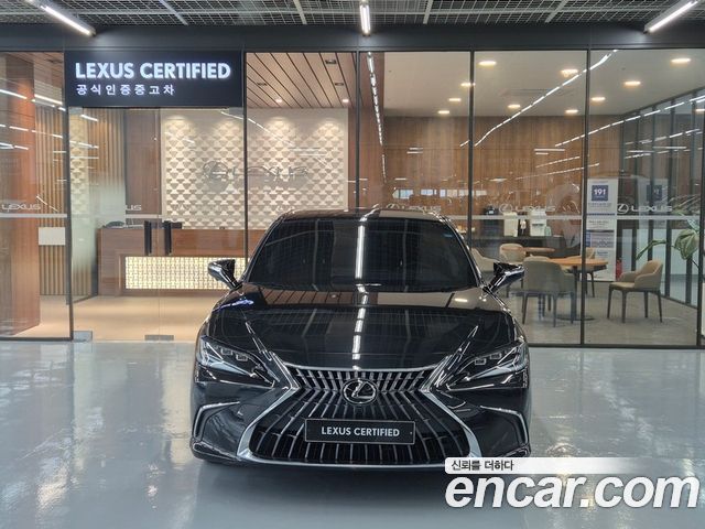 Lexus ES 2023 — photo 3