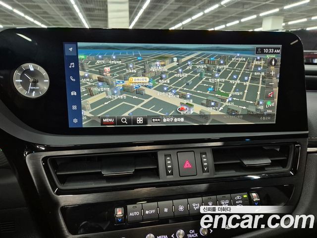Lexus ES 2023 — photo 8