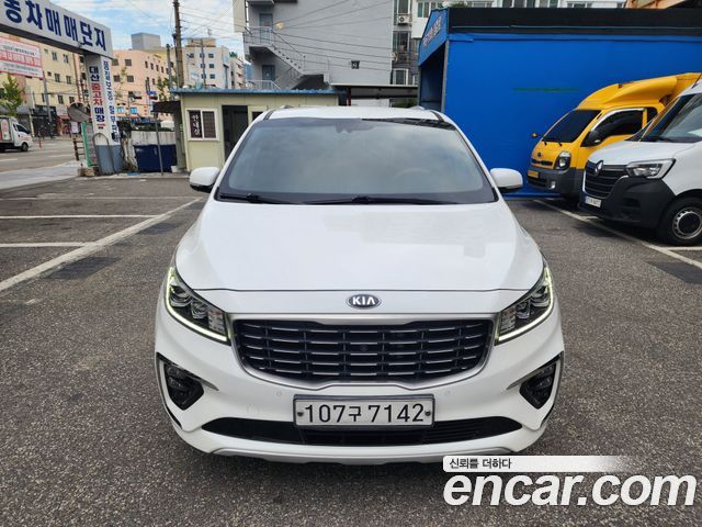 Kia Canival 2020 — photo 3