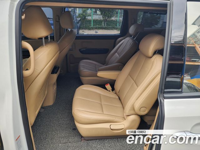 Kia Canival 2020 — photo 8