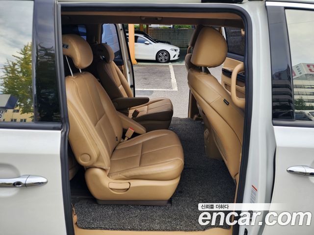 Kia Canival 2020 — photo 10