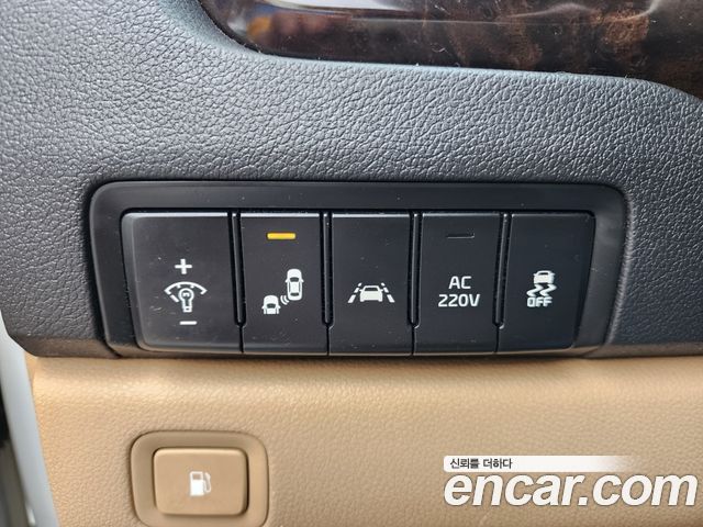 Kia Canival 2020 — photo 13