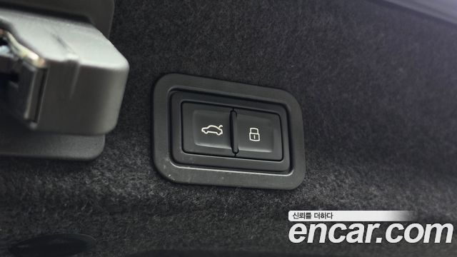 Audi A6 2023 — photo 26
