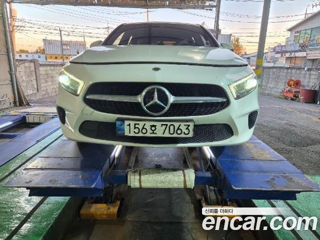 Mercedes-Benz A-Class 2022 — photo 1