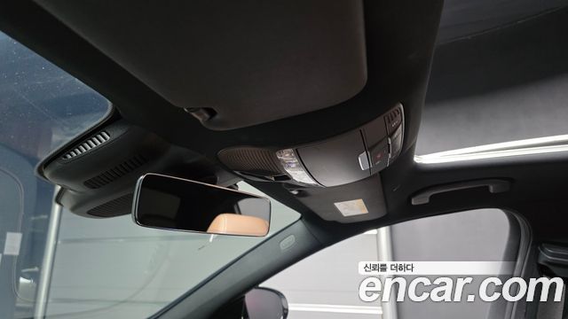 Mercedes-Benz E-Class 2022 — photo 28