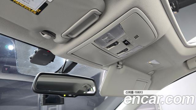 Toyota RAV4 2018 — photo 22