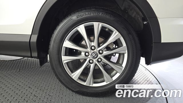 Toyota RAV4 2018 — photo 7