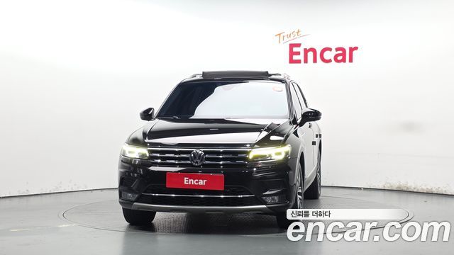 Volkswagen Tiguan 2018 — photo 3