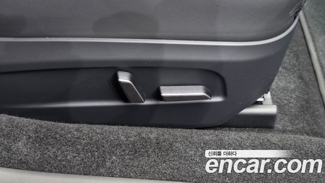 Tesla Model 3 2026 — photo 24