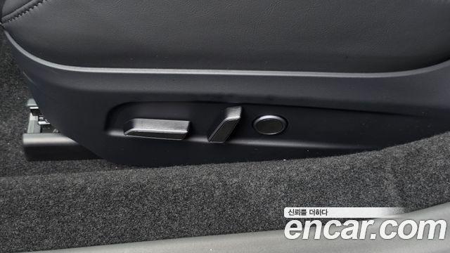 Tesla Model 3 2026 — photo 30
