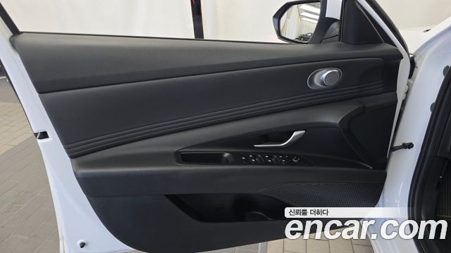 Hyundai AVANTE 2023 — photo 14