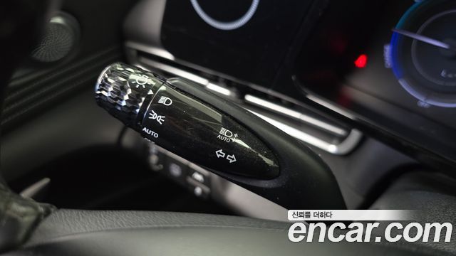 Hyundai AVANTE 2023 — photo 28
