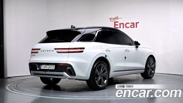 Genesis GV70 2022 — photo 2