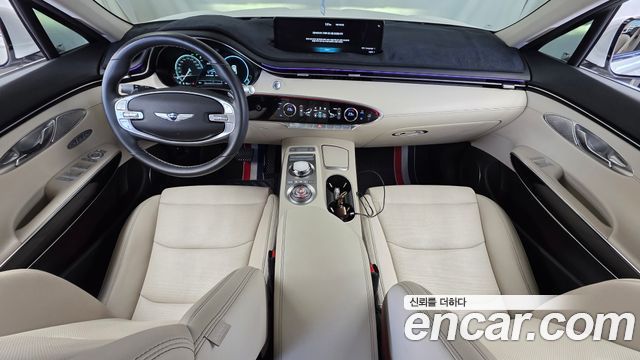 Genesis GV70 2022 — photo 10