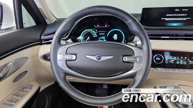 Genesis GV70 2022 — photo 18