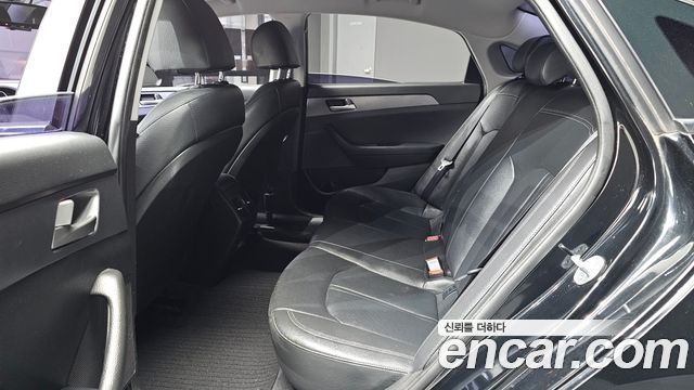 Hyundai Sonata 2018 — photo 12