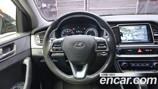 Hyundai Sonata 2018 — photo 13