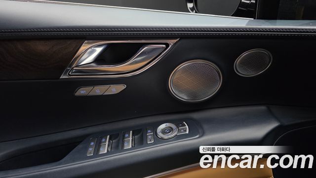 Genesis GV80 2021 — photo 27