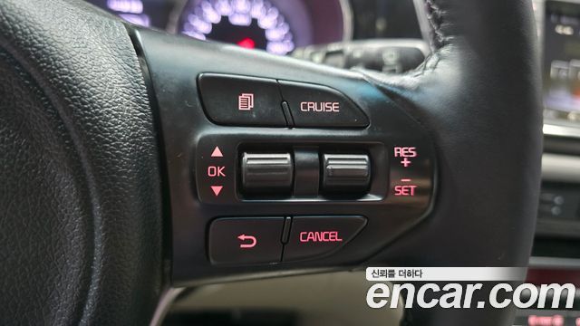 Kia Canival 2017 — photo 27