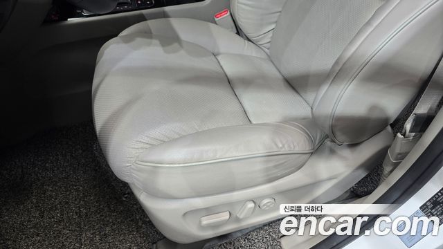 Kia Canival 2017 — photo 30