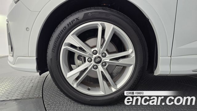 Audi Q3 2022 — photo 5