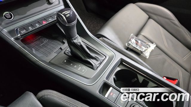 Audi Q3 2022 — photo 12