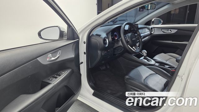Kia K3 2024 — photo 10