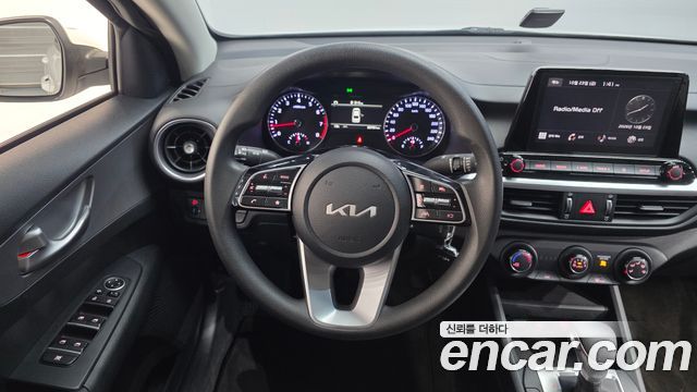 Kia K3 2024 — photo 13