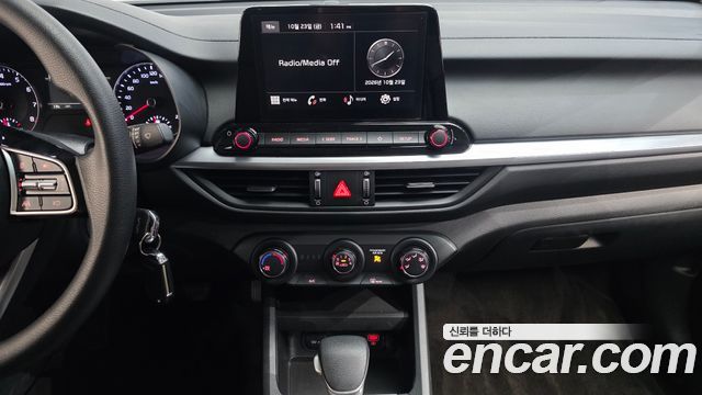 Kia K3 2024 — photo 15