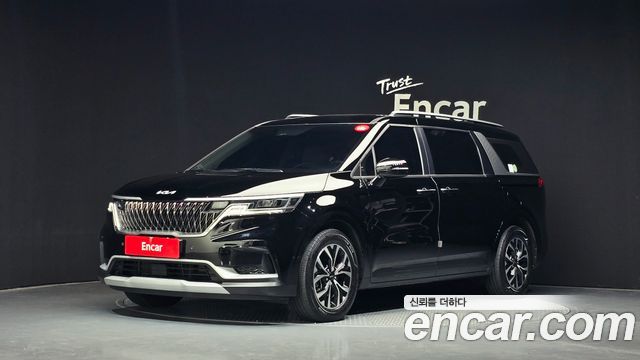 Kia Canival 2022 — photo 1