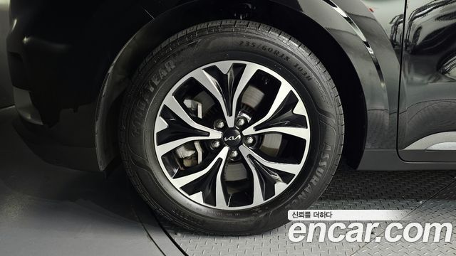 Kia Canival 2022 — photo 5