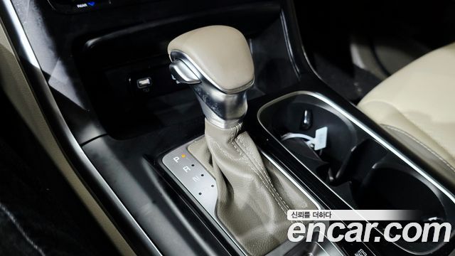 Kia Canival 2022 — photo 9