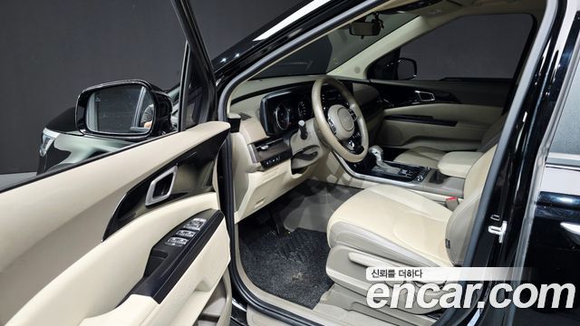 Kia Canival 2022 — photo 10