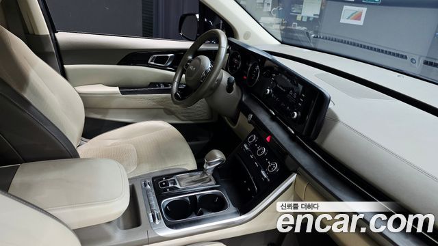 Kia Canival 2022 — photo 19