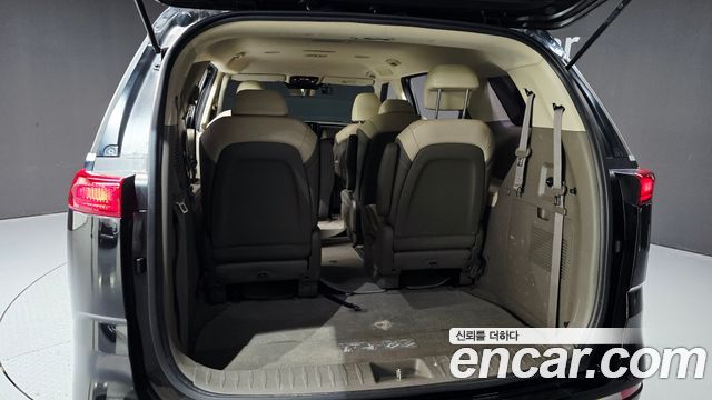 Kia Canival 2022 — photo 20
