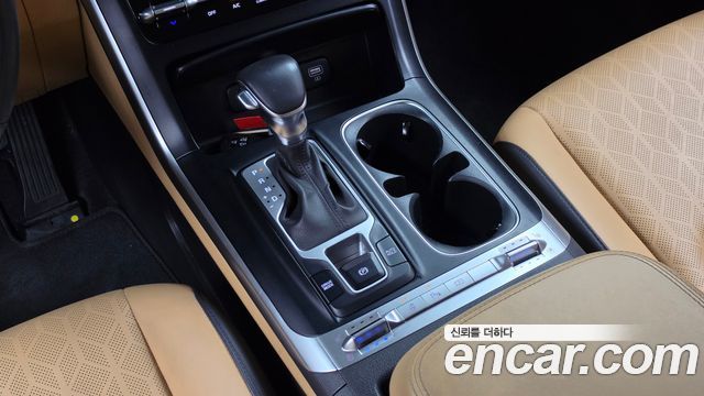 Kia Canival 2023 — photo 12